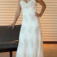 2013gown-06 2013gown-06 • <a style="font-size:0.8em;" href="http://www.flickr.com/photos/65984815@N04/9510829381/" target="_blank">View on Flickr</a>